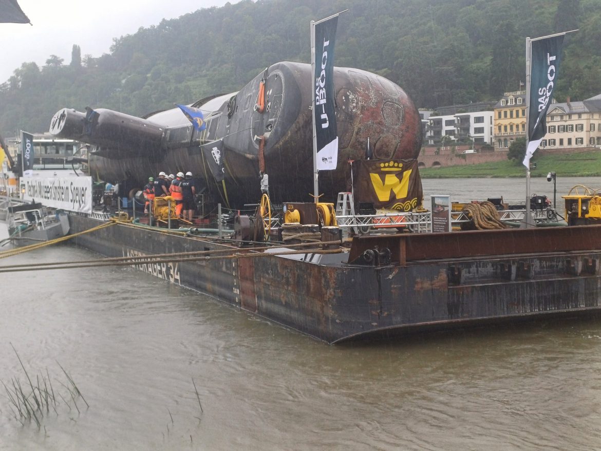 U Boot U 17 auf dem Neckar